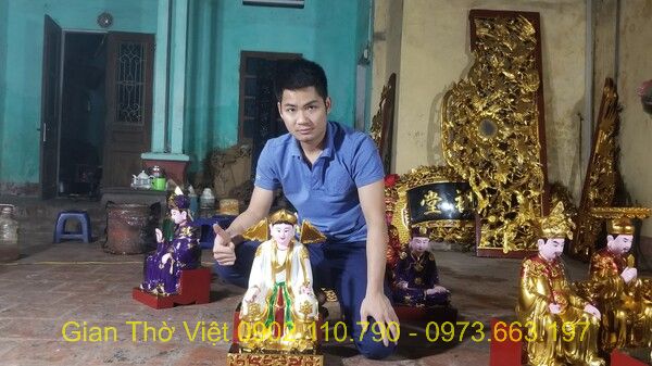 tuong chua nam phuong son son thep vang dep tai gian tho viet